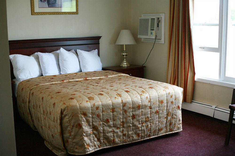 Queens Arms Inn Charlottetown Zewnętrze zdjęcie